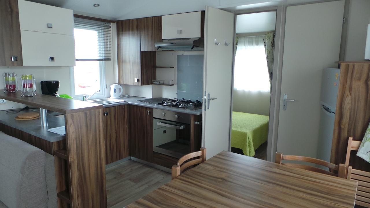 Camping De Kerurus Hotel Plounéour-Trez Стая снимка