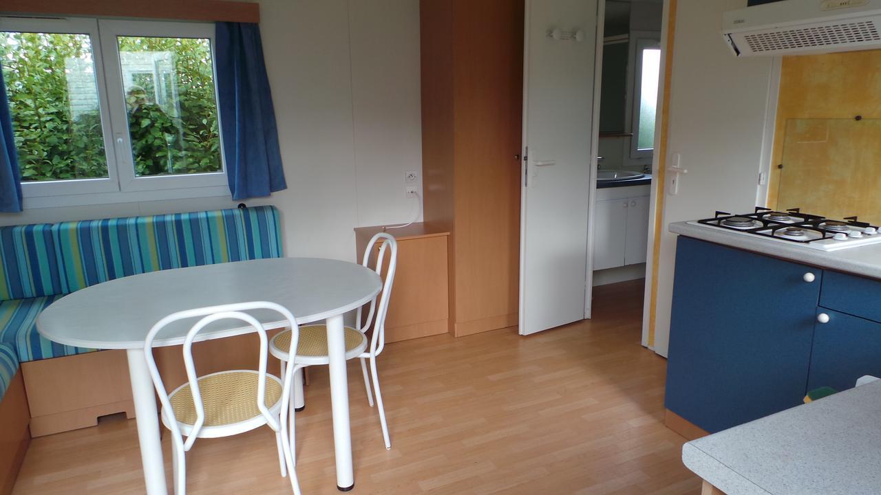 Camping De Kerurus Hotel Plounéour-Trez Стая снимка